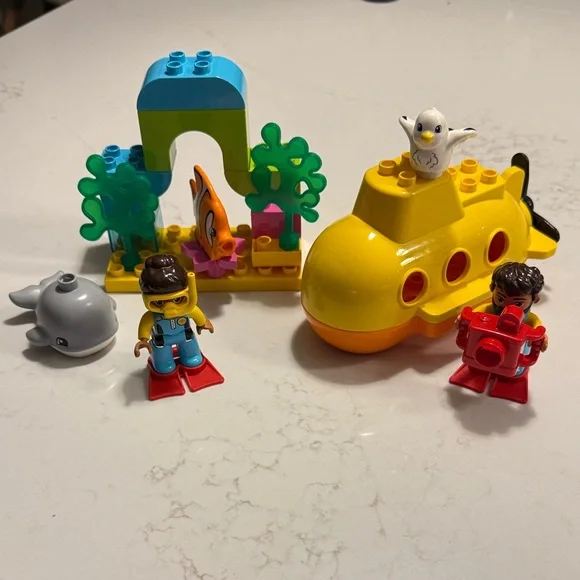 LEGO Duplo 10910 Submarine Adventure - Picture 2 of 6